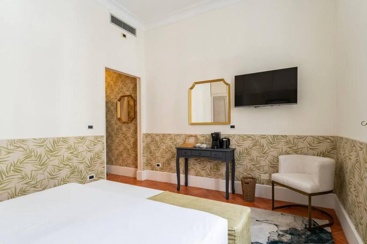 Отель Fori Imperiali Luxe Mansion Рим Экстерьер фото